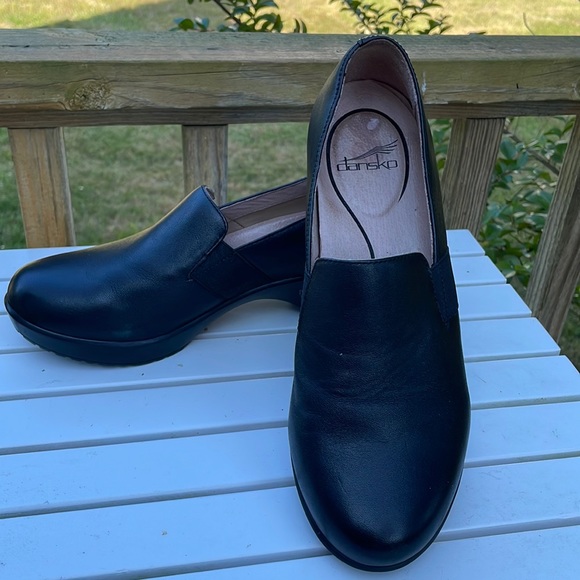 Dansko black clogs, size 40 ( 9-9 1/2) - Picture 1 of 6